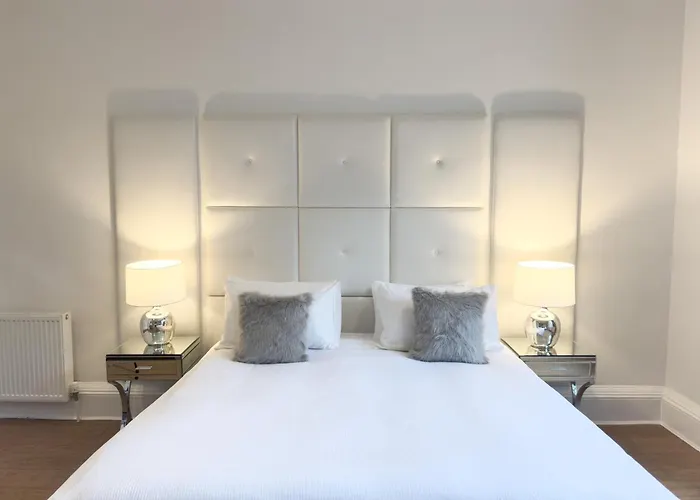 Hanover 71 Suites